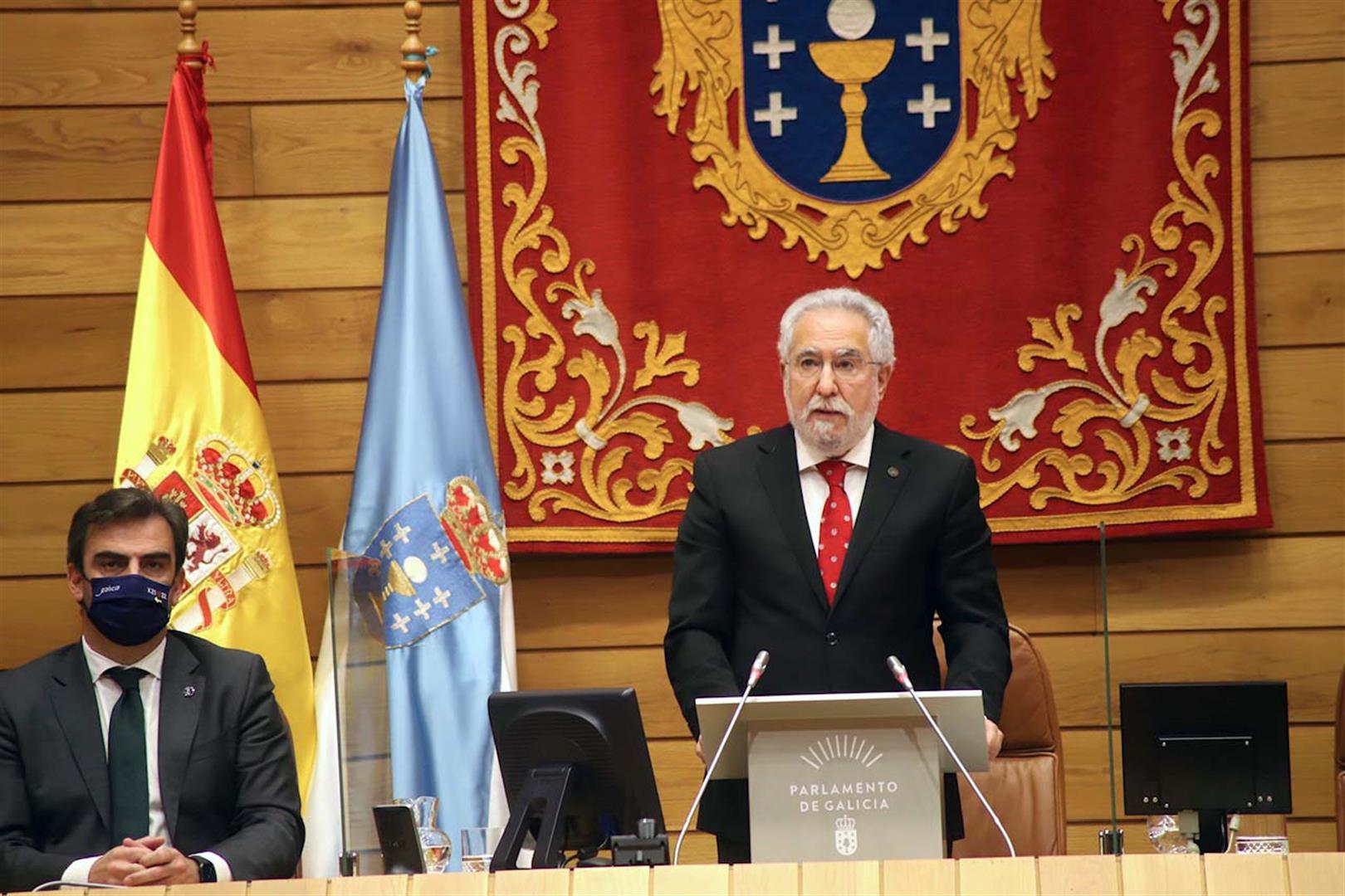 Foto da noticia:Santalices: “A democracia e o autogoberno sentáronlle moi ben a Galicia e á súa xente”